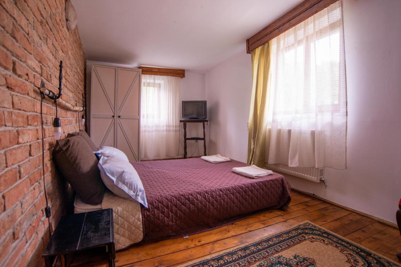 Surasul Muntelui Apartman Dragoslavele Kültér fotó